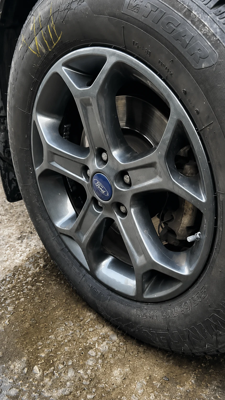 Готовий диск Ford після фарбування Speed Service
